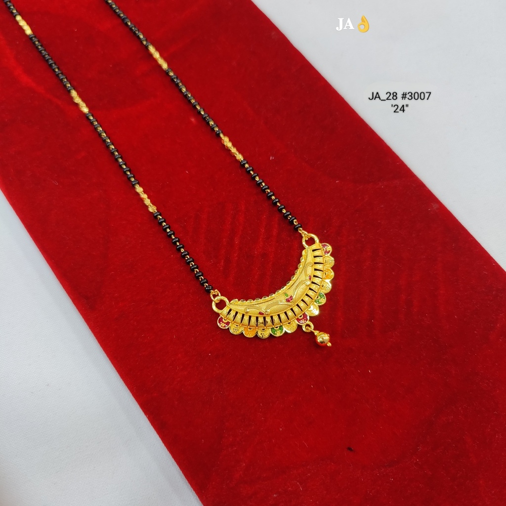 Traditional Gold Mangalsutra Pendant Necklace – Elegant Ethnic Design DN-3006
