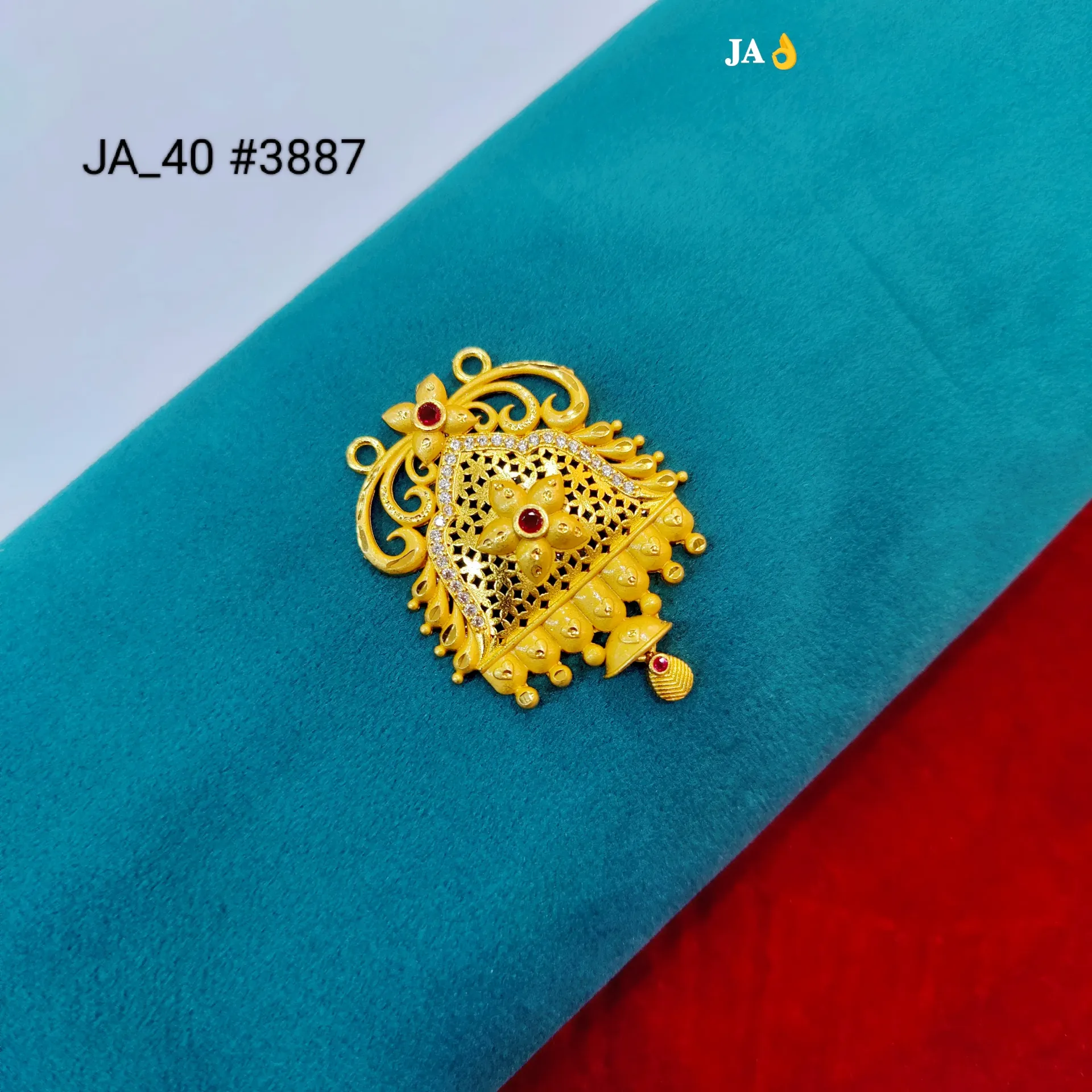 Traditional Floral Filigree Gold Plated Pendant DN-3887