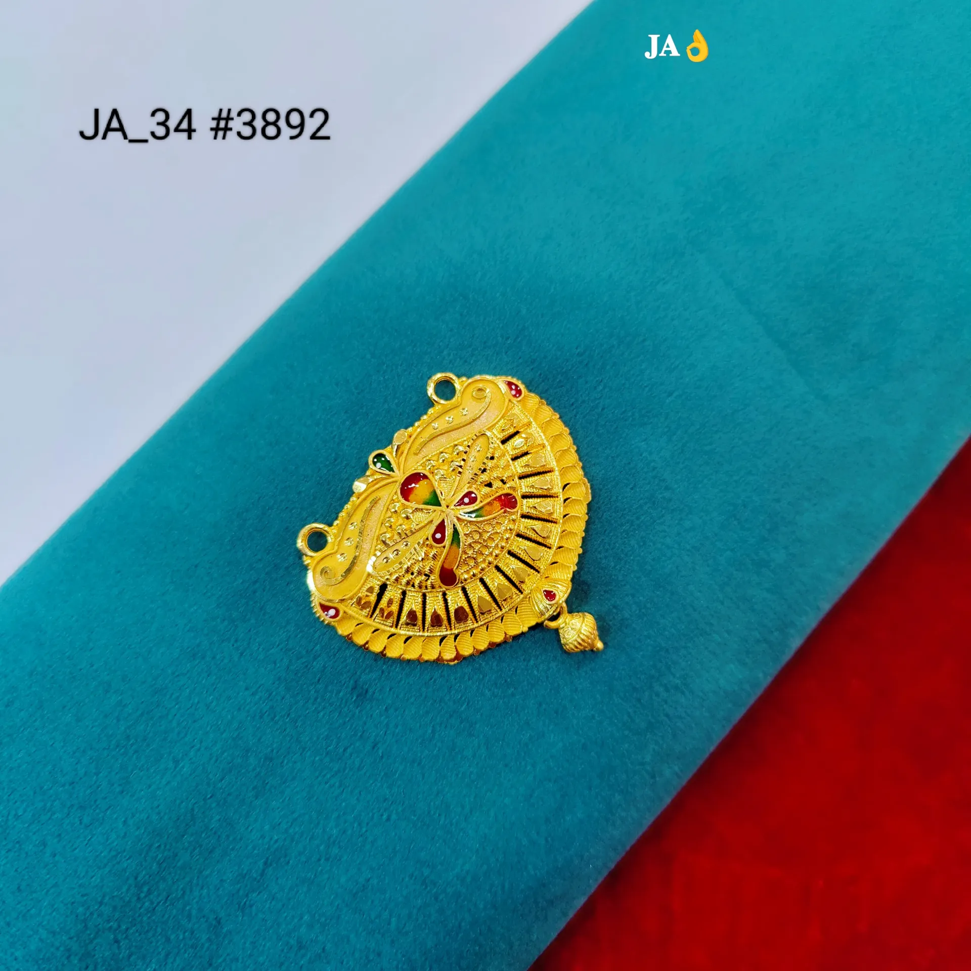 Traditional Paisley Floral Gold Plated Pendant DN-3892