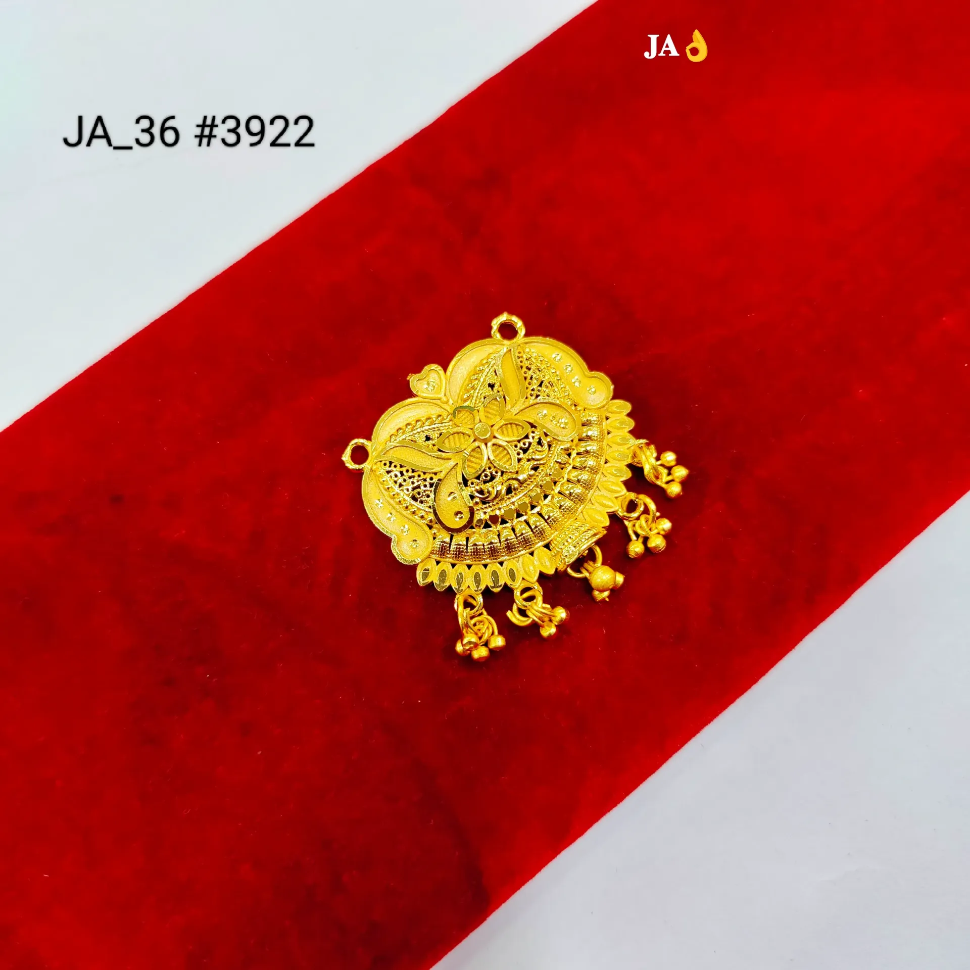 Traditional Antique Gold Floral Pendant DN-3922