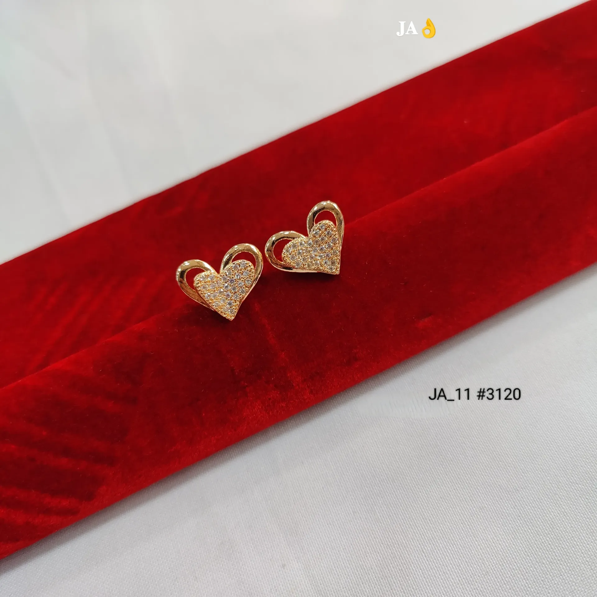 1 Gram Gold Plated Stone Heart Design Tops Earrings DN-3120