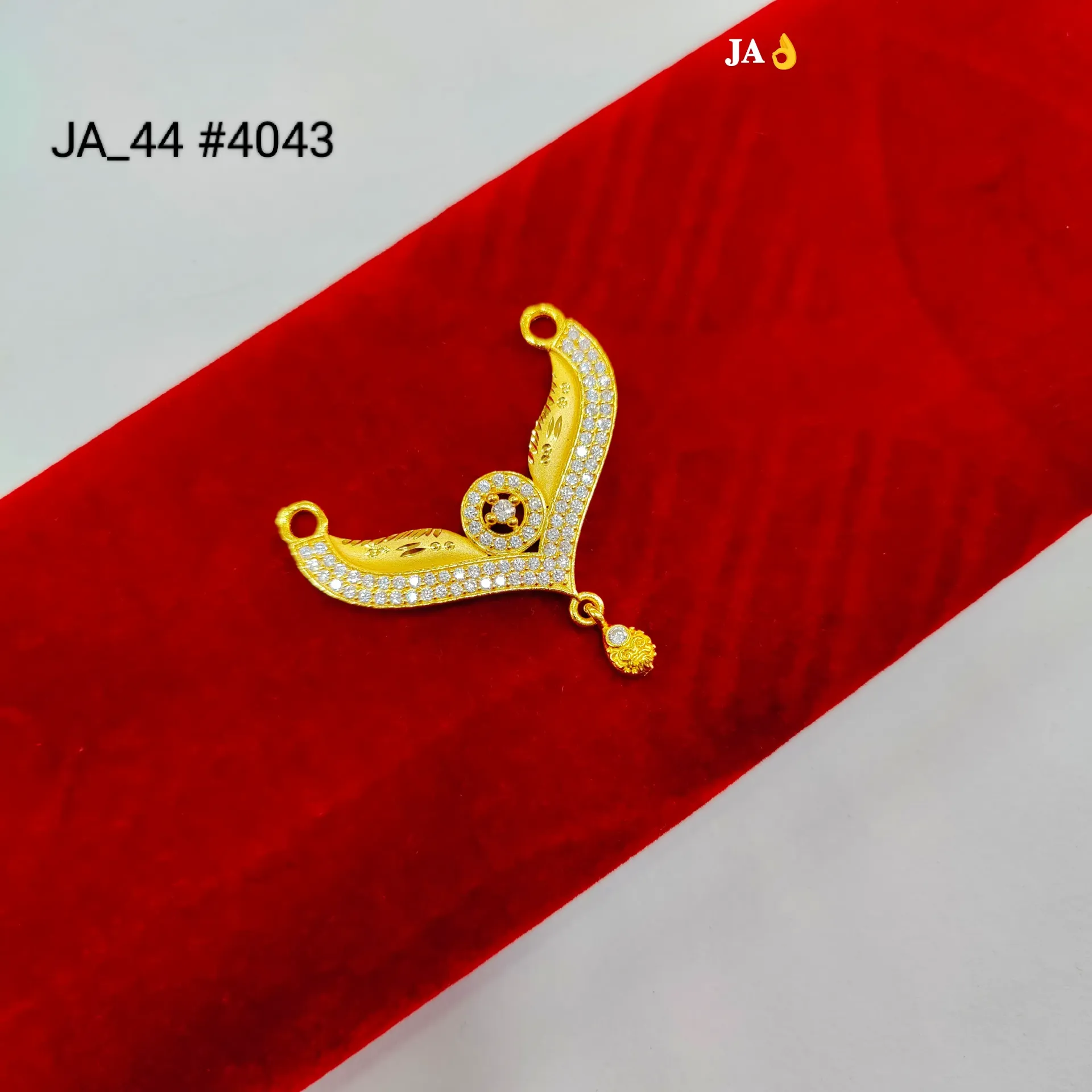 Designer CZ Curved V-Shape Pendant  DN-4043