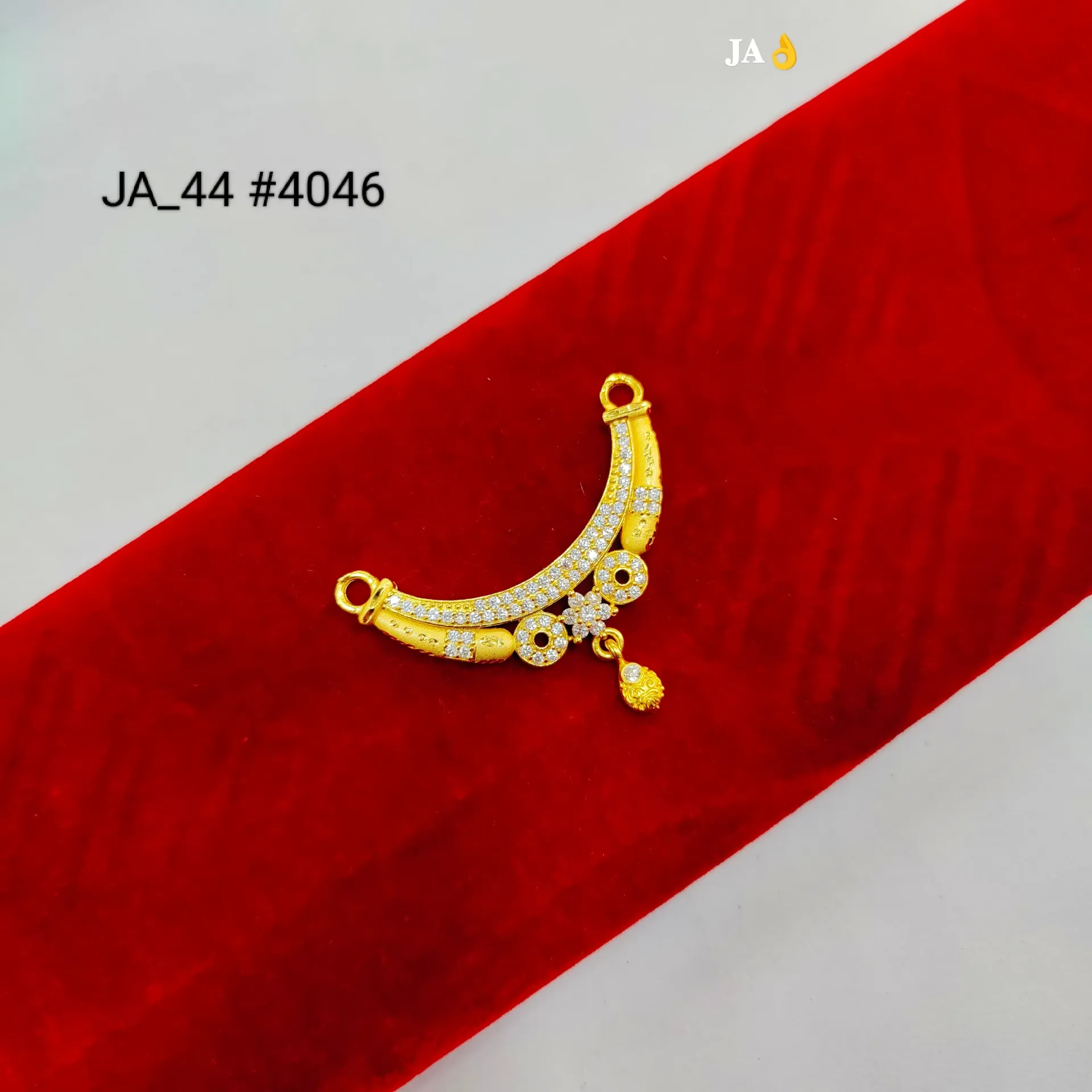 Elegant CZ Arc Pendant DN-4046