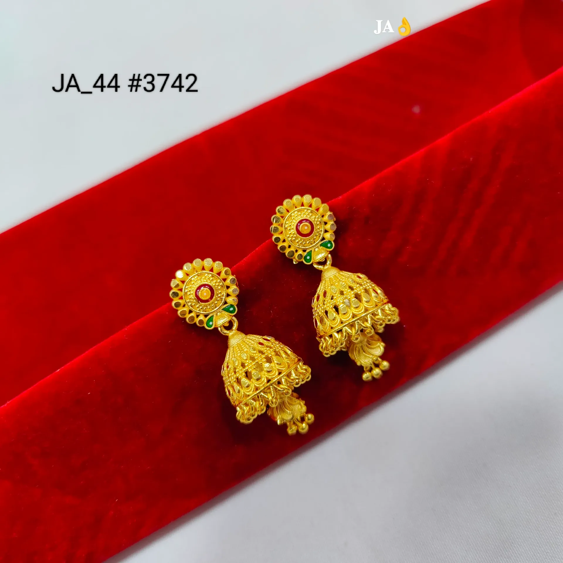Gold Tone Traditional Jhumka Earrings DN-3742