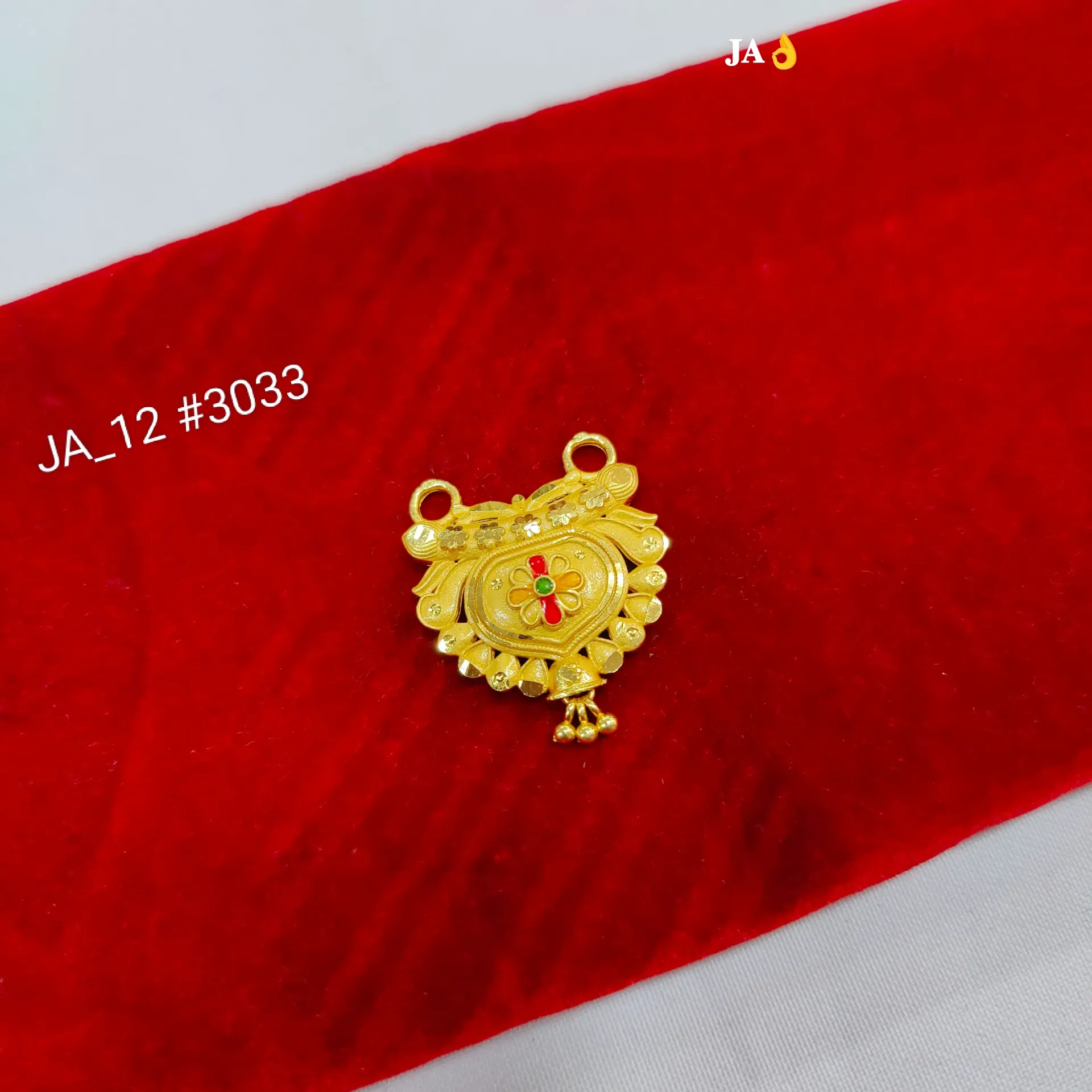 Gold Tone Traditional Floral Heart Pendant DN-3033