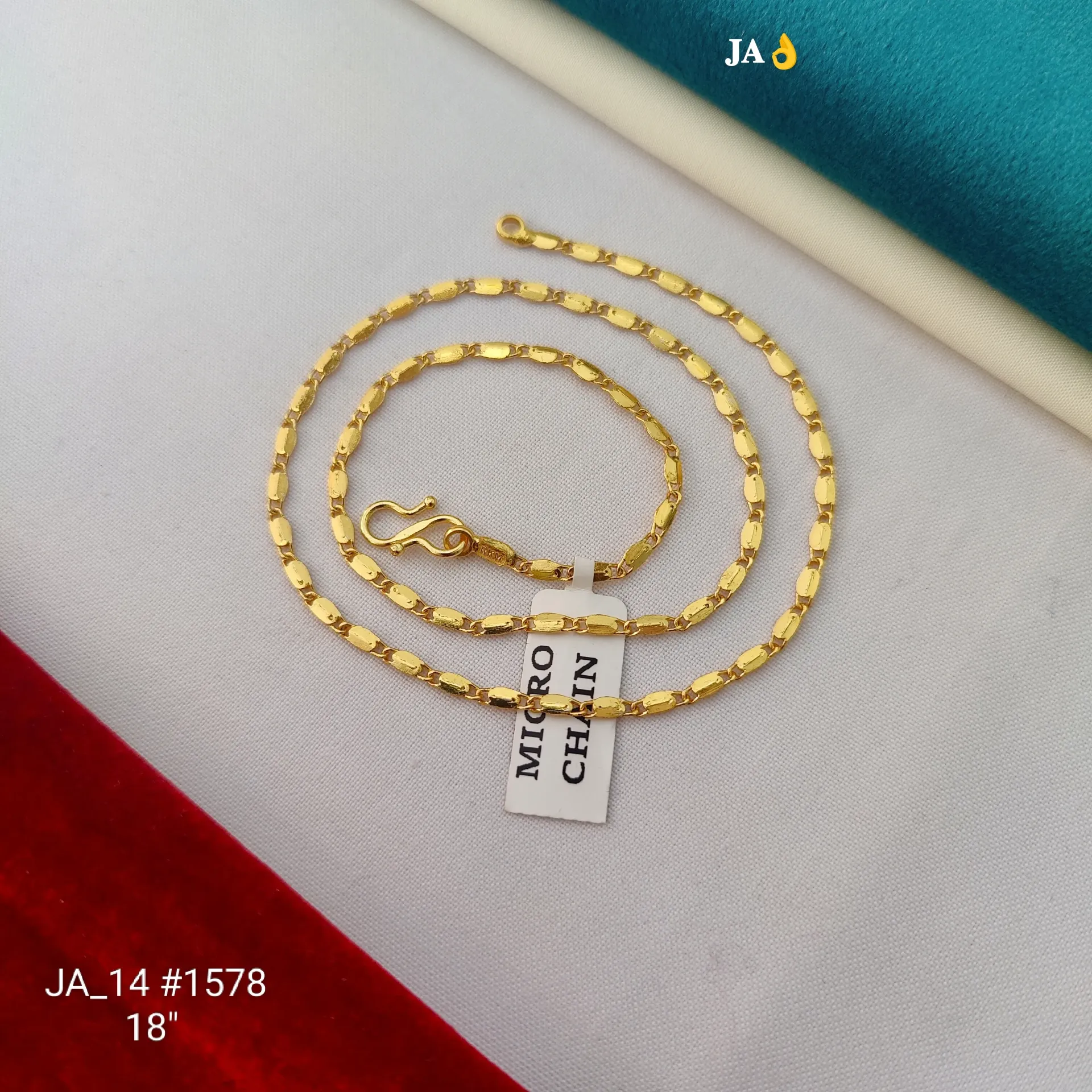 Gold Figaro Chain 18 Inch DN-1578