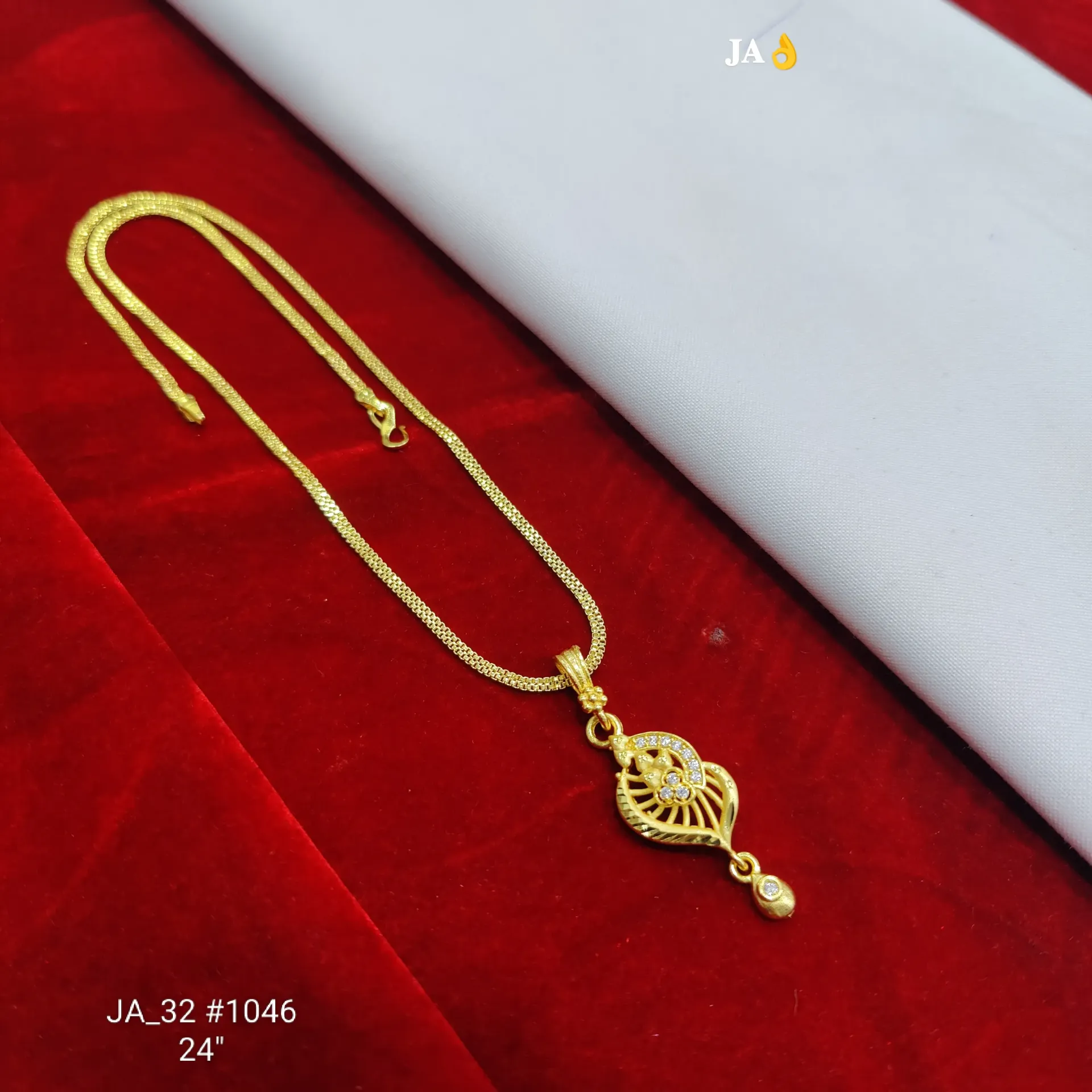 Gold Plated Designer Leaf Pendant Chain DN-1046