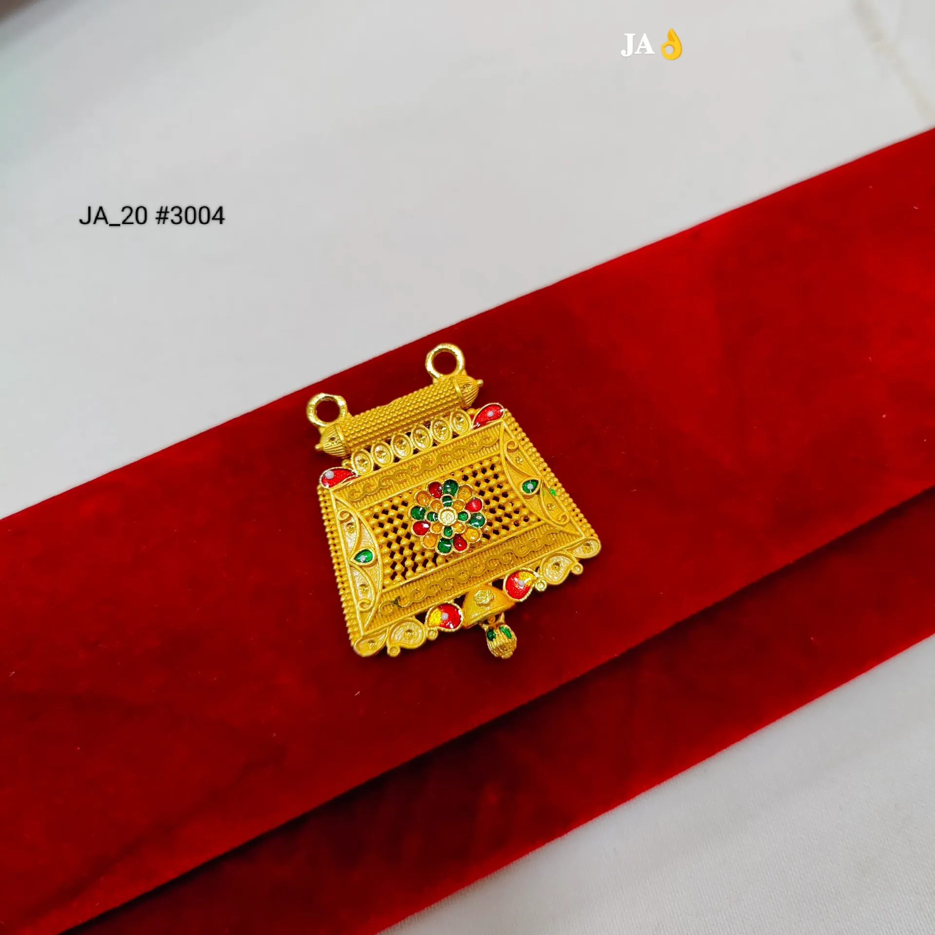 Gold Plated Traditional Pendant for Women DN-3004
