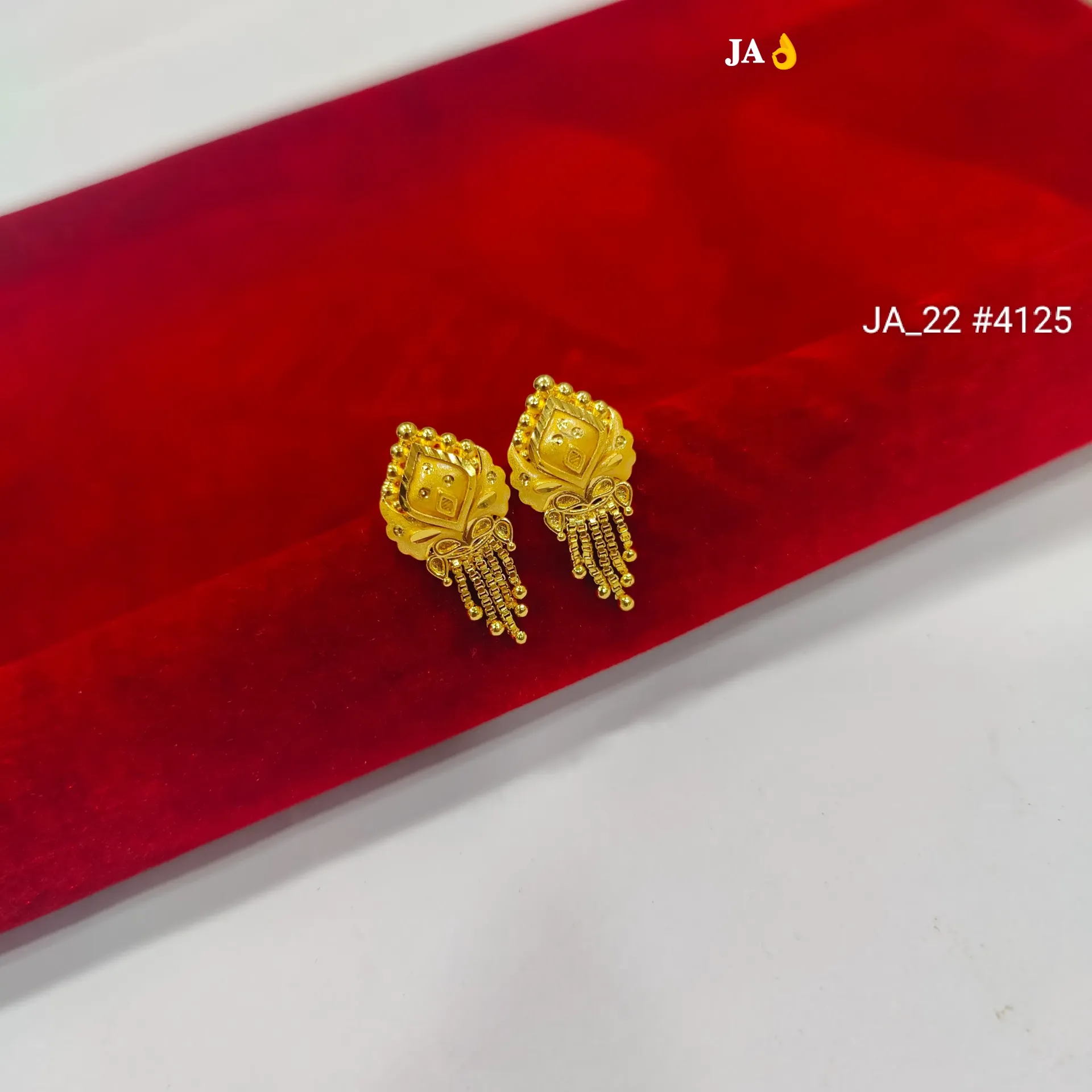Ornate Gold Leaf Dangle Earrings DN - 4125