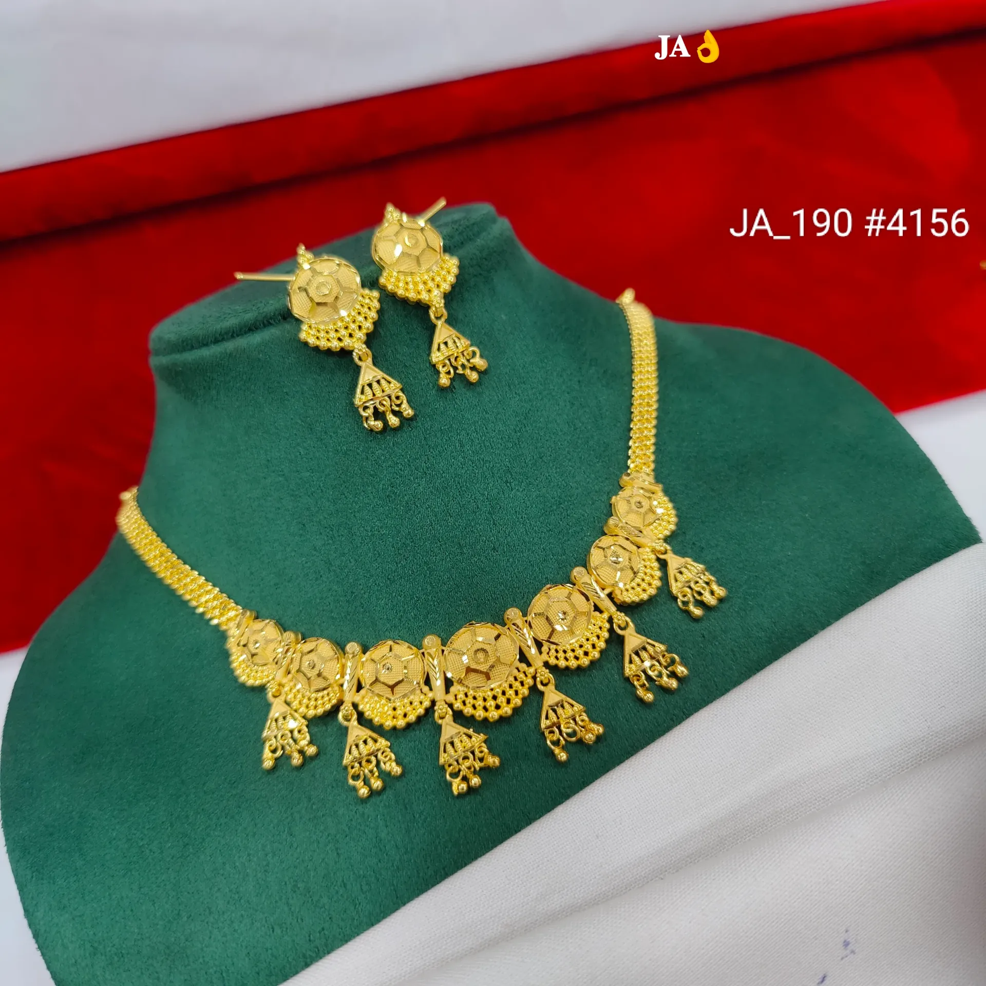 Women's 1 Gram Gold Plated Necklace Set DN-4156