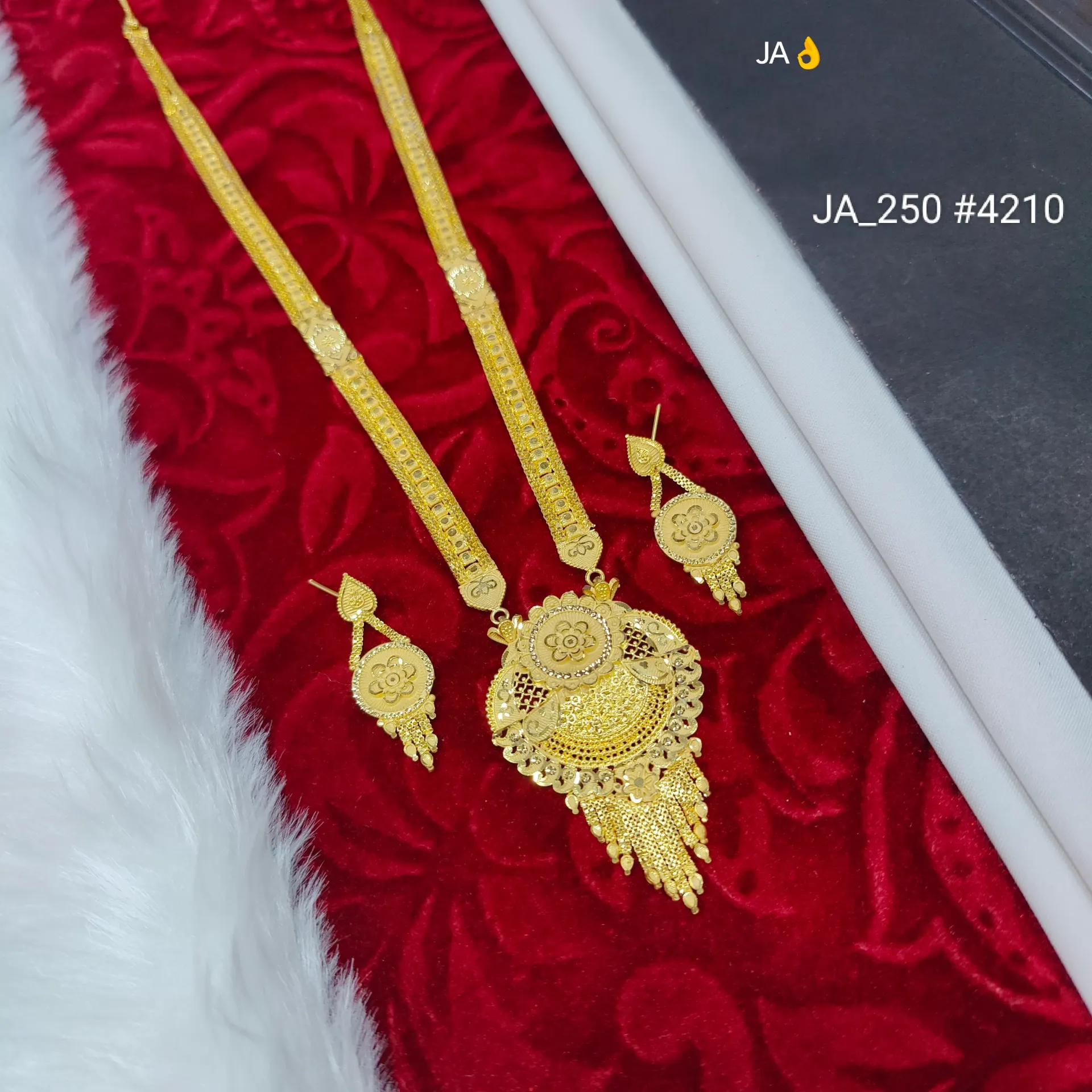 Women's 1 Gram Gold Plated Rani Haar Set DN-4210