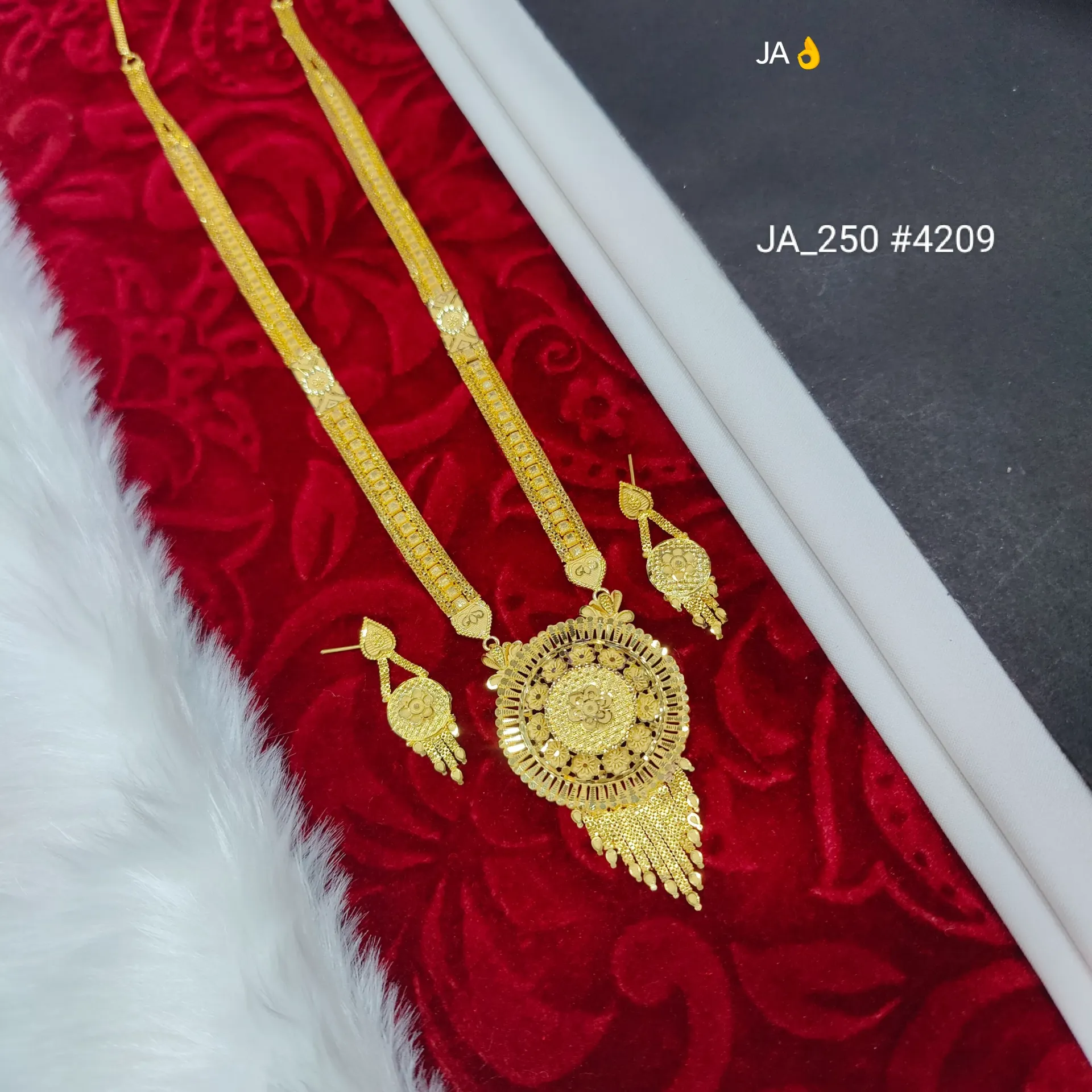 Women's 1 Gram Gold Plated  Rani Haar Set  DN-4209