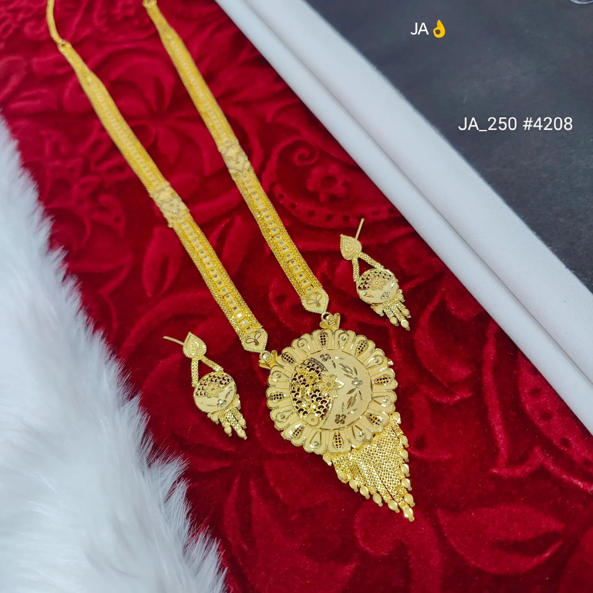 Women's 1 Gram Gold Plated Rani Haar Set DN-4208