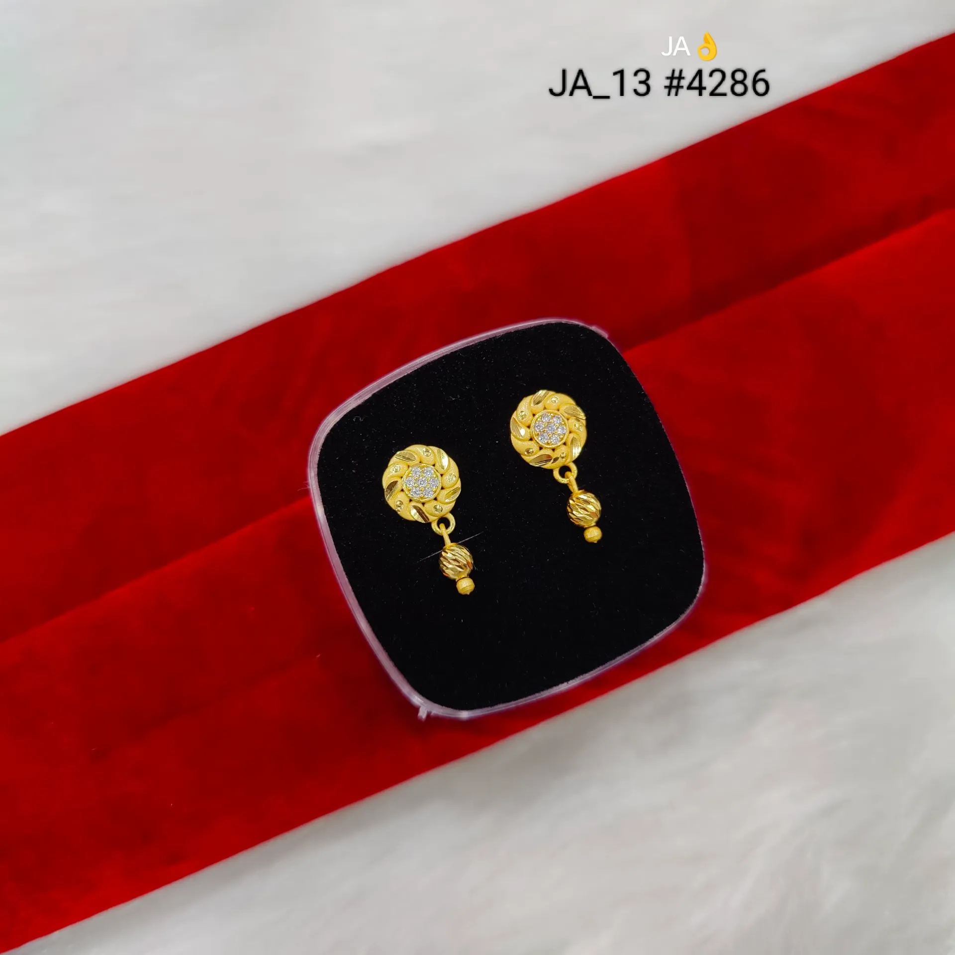 Women’s Gold Plated Designer Floral Earrings DN-4286