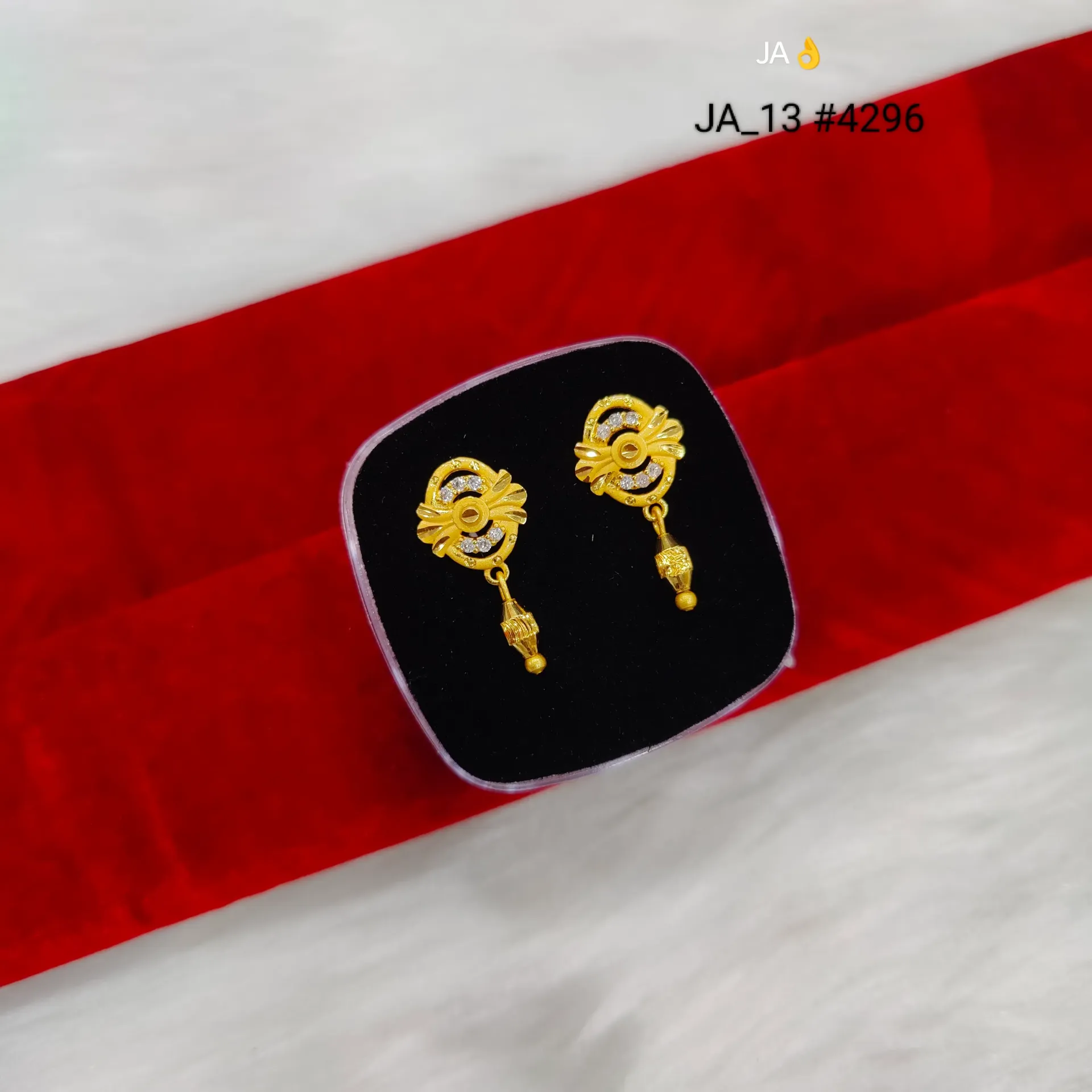 Women’s Gold Plated Designer Floral Earrings DN-4296