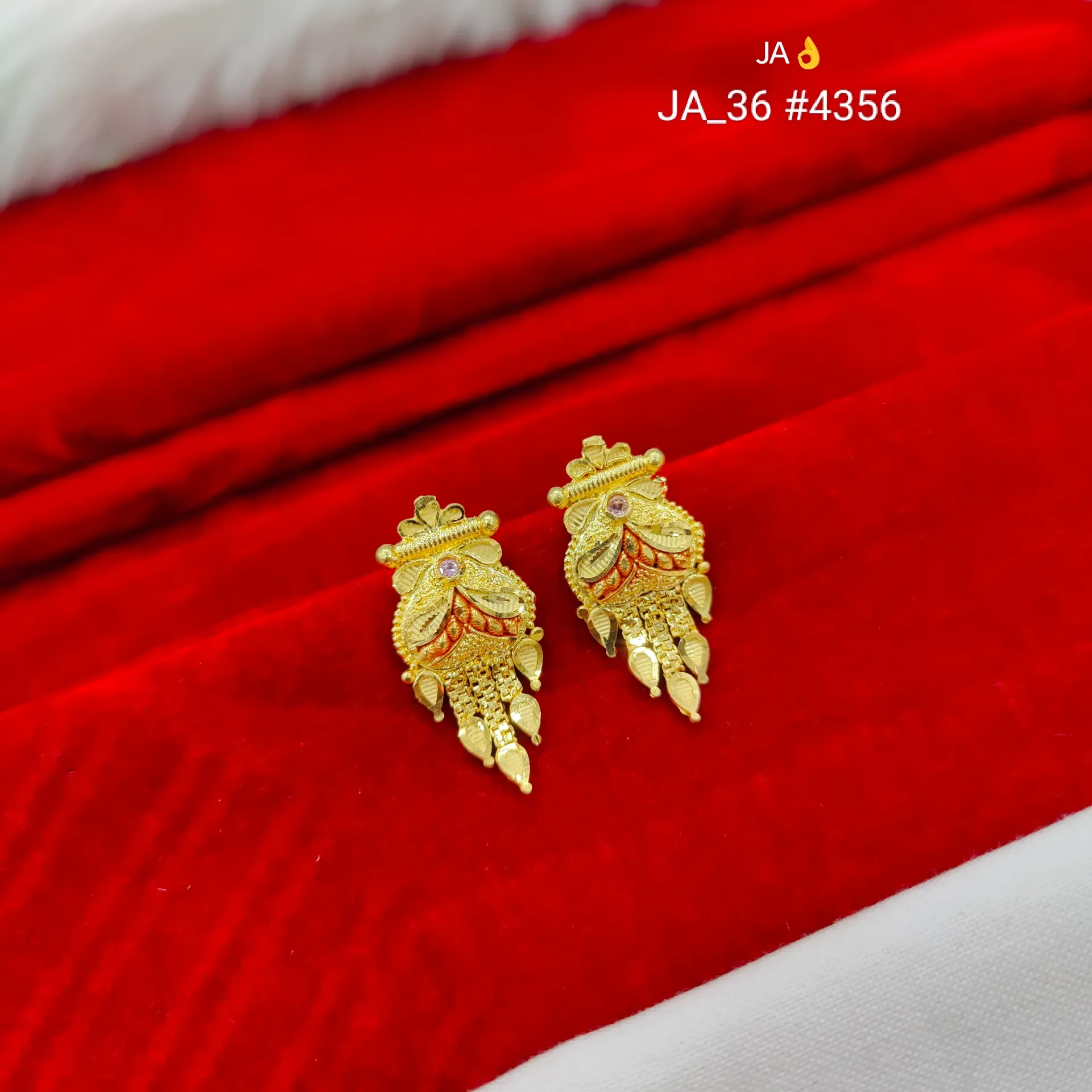 Gold Tone Traditional Leaf & Floral Drop Earrings DN-4356