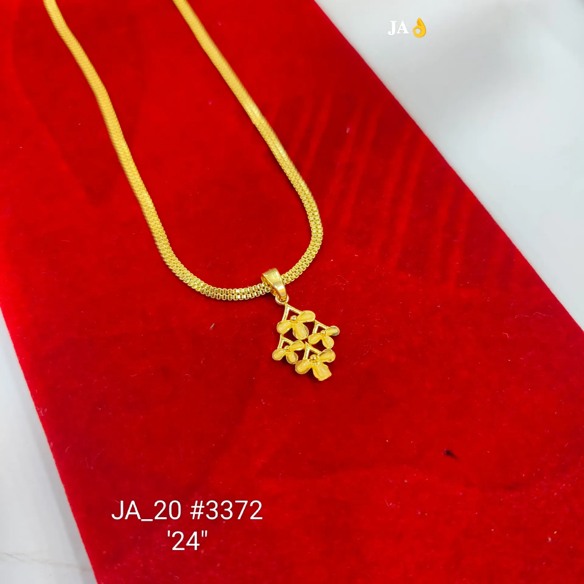1 Gram Gold Plated Leaf Cluster Pendant Chain DN-3372