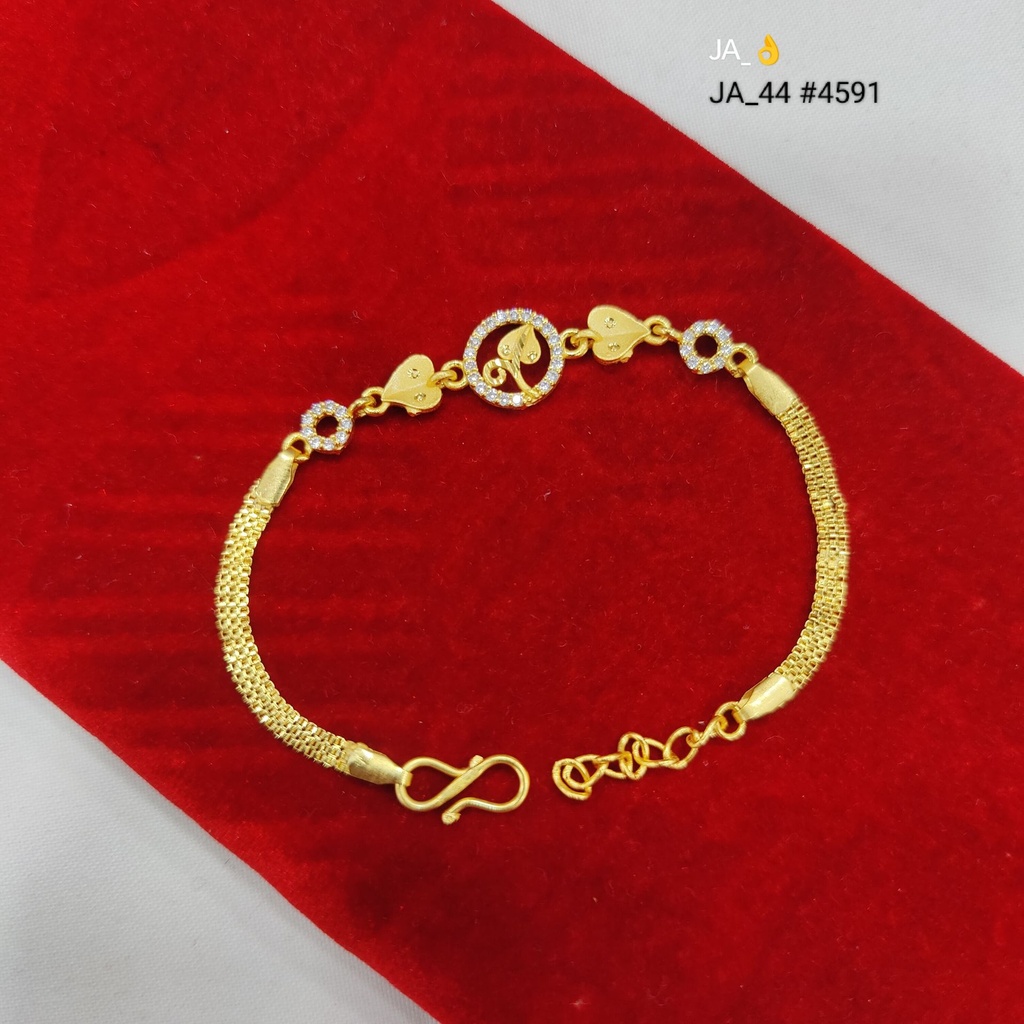Gold Plated Heart & Circle Designer Bracelet DN-4591