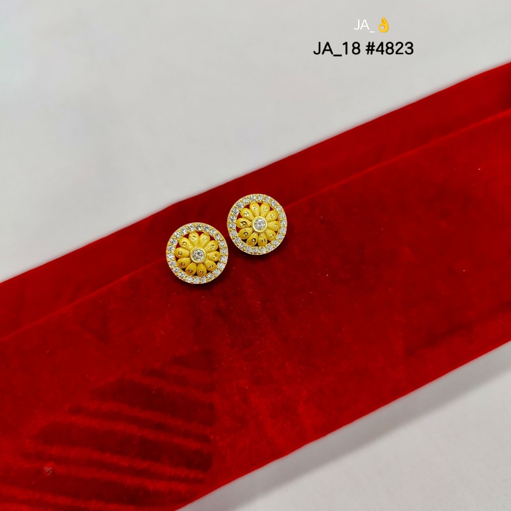 1gram Gold Plated Round Floral Stone Stud Earrings DN-4823