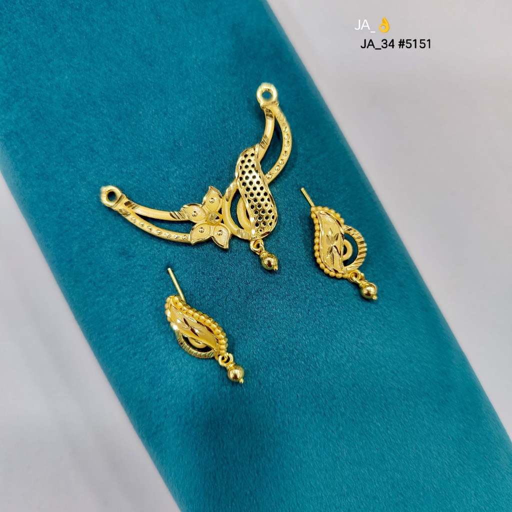 1 Gram Gold-Plated Floral Pendant Set with Earrings DN-5151