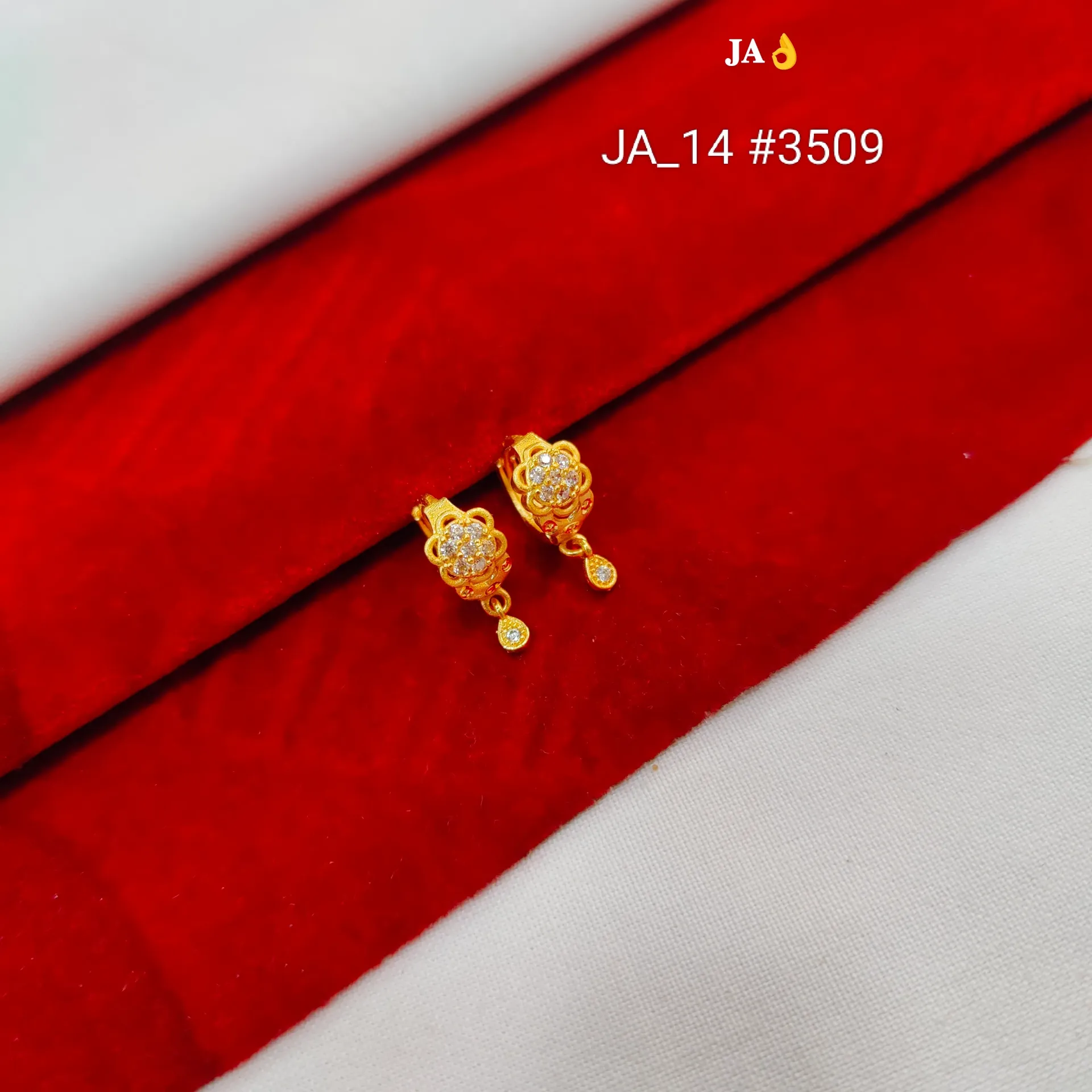 1 Gram Gold Plated Floral Stone Studded Bali Earrings DN-3509
