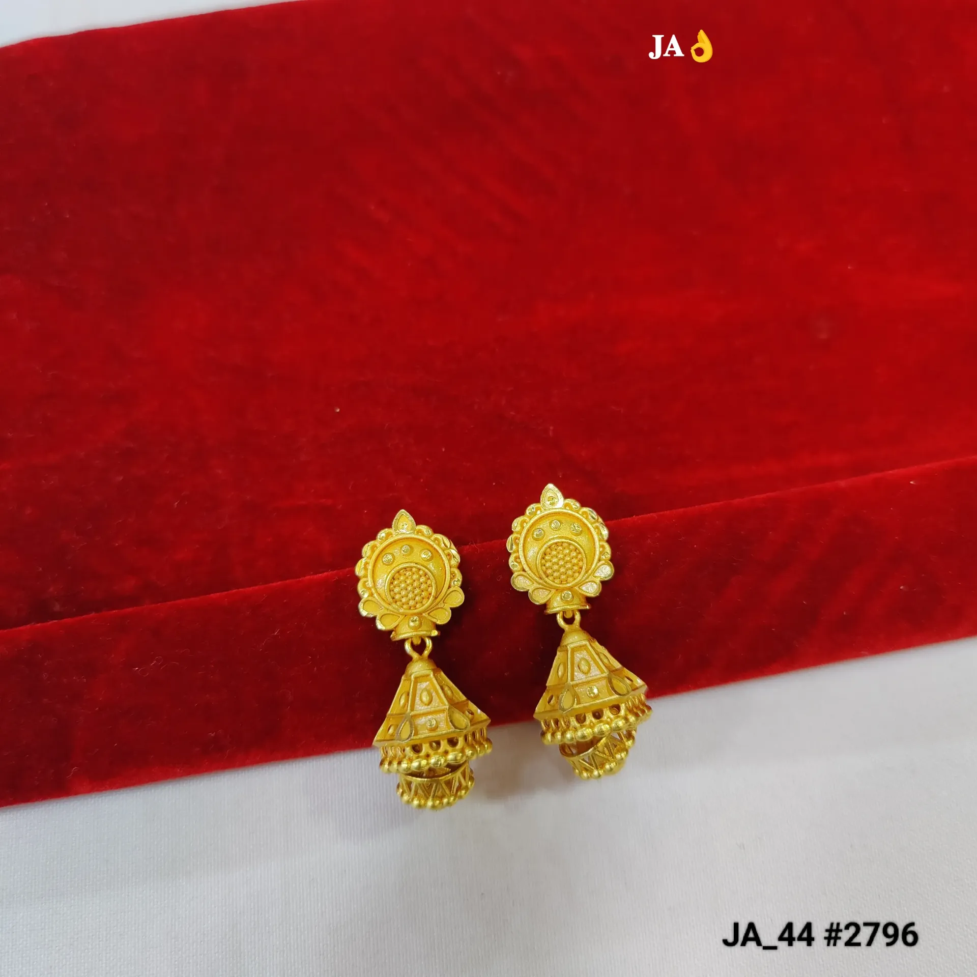 1 Gram Gold Plated Traditional Designer Jhumka Earrings DN-2796