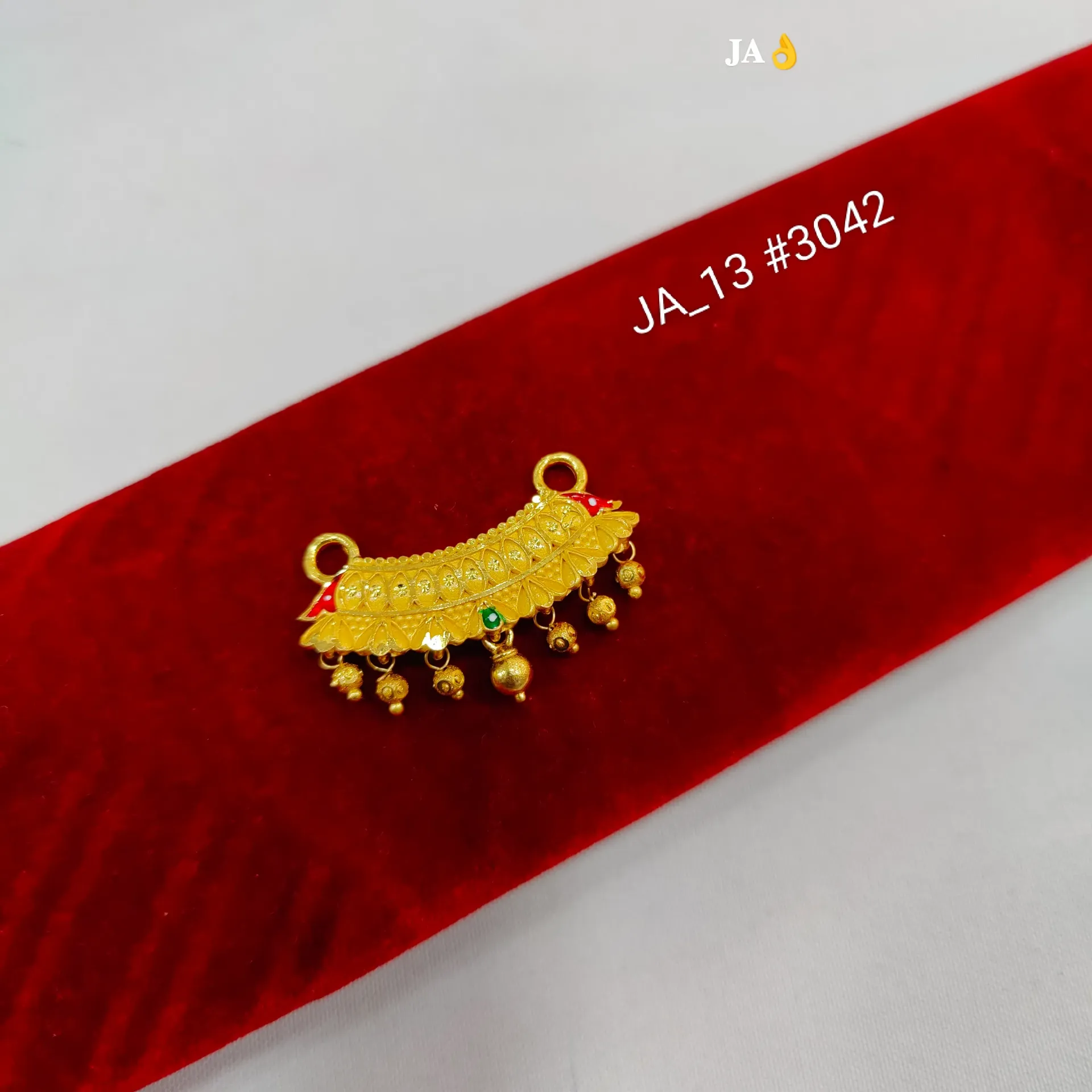 Traditional Gold Plated Crescent Temple Pendant Connector Charm DN-3042