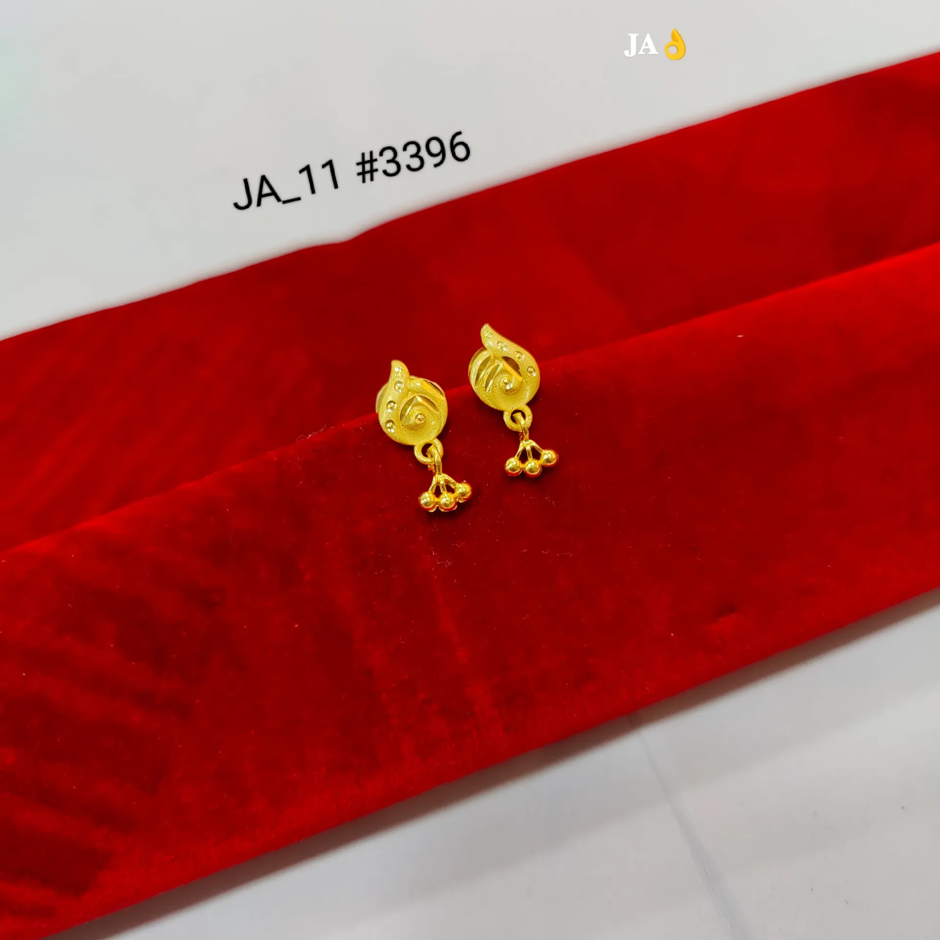 Traditional  Gold Drop Earrings DN-3396